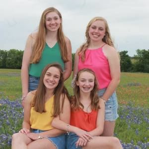 Meet your Posher, Stacy